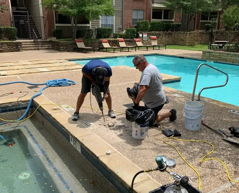 Swimming pool repair services